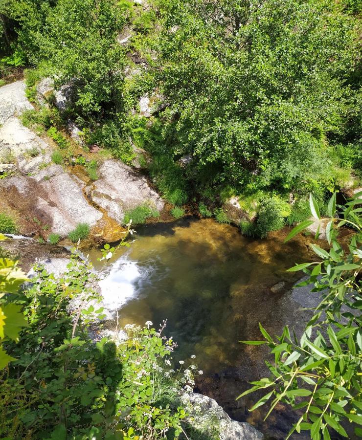 Abrigo Do Cabecinho - Serra Da Estrela Cortes do Meio Buitenkant foto
